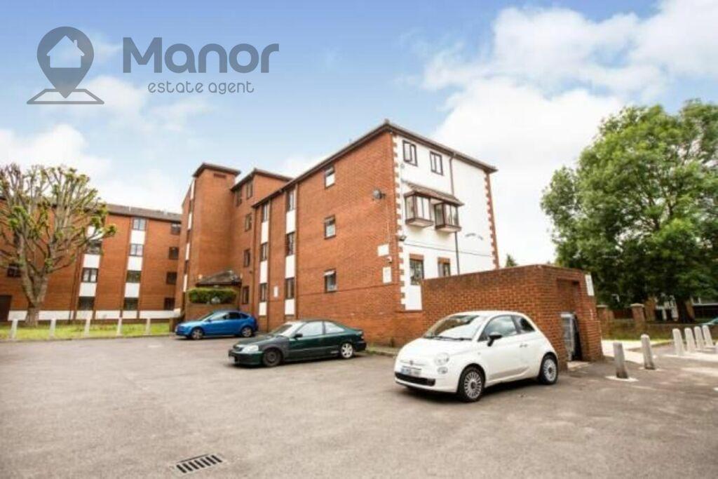 Ashdown Court, Harts Lane, Barking... 1 bed flat £1,350 pcm (£312 pw)