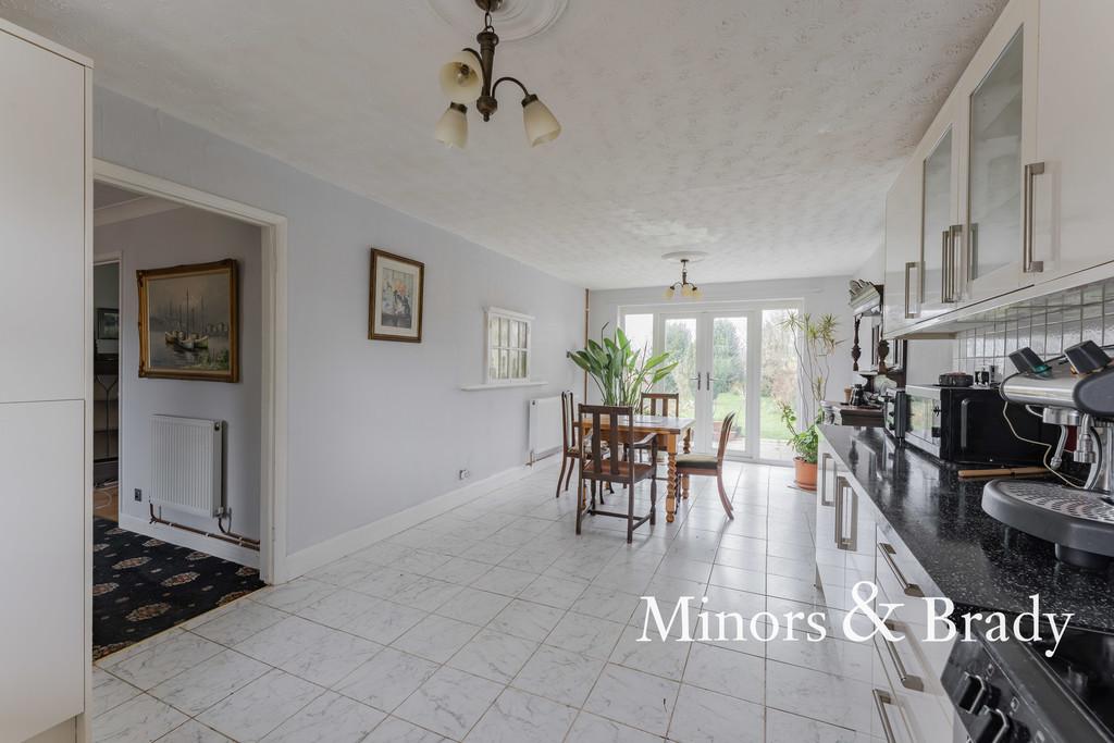 Smeeth Road, Marshland St. James 3 bed detached house for sale £300,000