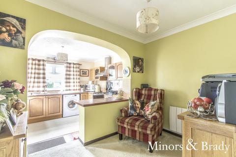 3 bedroom semi-detached bungalow for sale - All Saints Walk, Mattishall