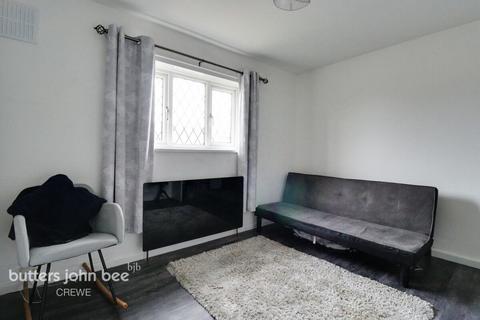 3 bedroom terraced house for sale - Capesthorne Road, Crewe