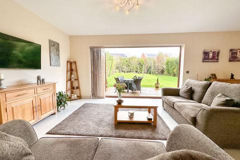 6 Chelford Road, Somerford, Congleton, CW12 4QD