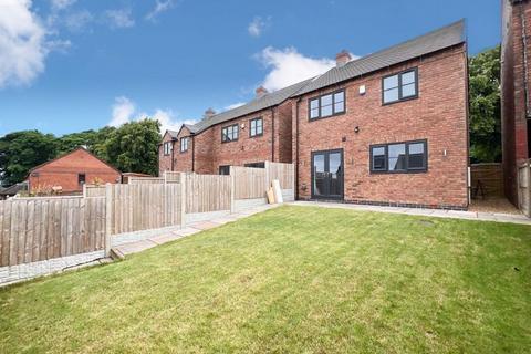 3 bedroom detached house for sale, Flying Horse, Ashbourne Road, Leek, ST13 5BJ.