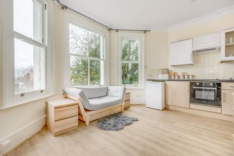 1 bedroom apartment for sale - South Bank Terrace, Surbiton