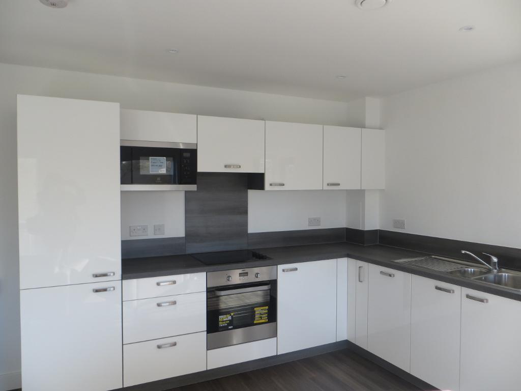 Dunstone Court, Catford Green, Adenmore Road, Catford, SE6 4DZ 2 bed
