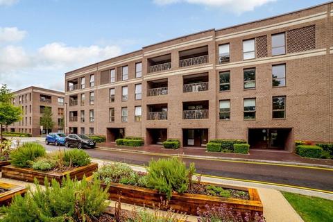 2 bedroom flat to rent, Dunstone Court, Catford Green, Adenmore Road, Catford, SE6 4DZ