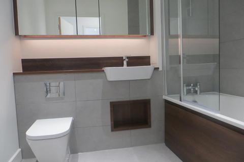 2 bedroom flat to rent, Dunstone Court, Catford Green, Adenmore Road, Catford, SE6 4DZ
