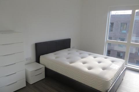 2 bedroom flat to rent, Dunstone Court, Catford Green, Adenmore Road, Catford, SE6 4DZ