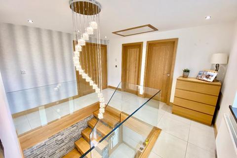 4 bedroom detached house for sale - Wells Place, Cwmbach, Aberdare, CF44 0PB