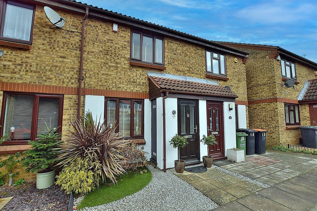 Dunstable, Bedfordshire LU5 2 bed terraced house for sale £280,000