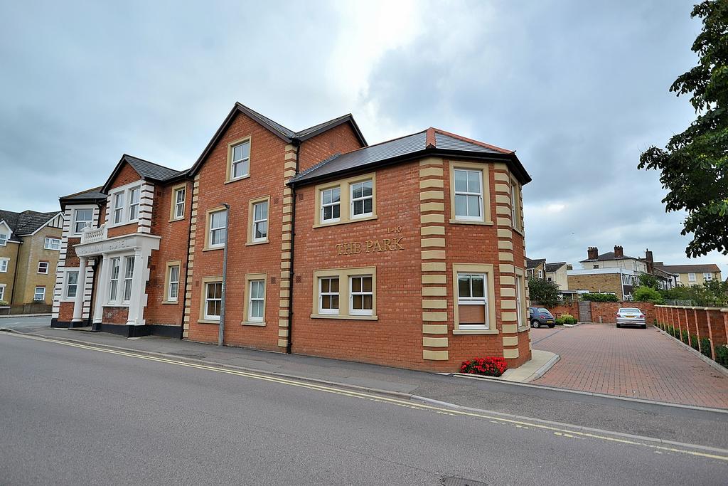 Leighton Buzzard, Bedfordshire LU7 2 bed apartment £1,150 pcm (£265 pw)
