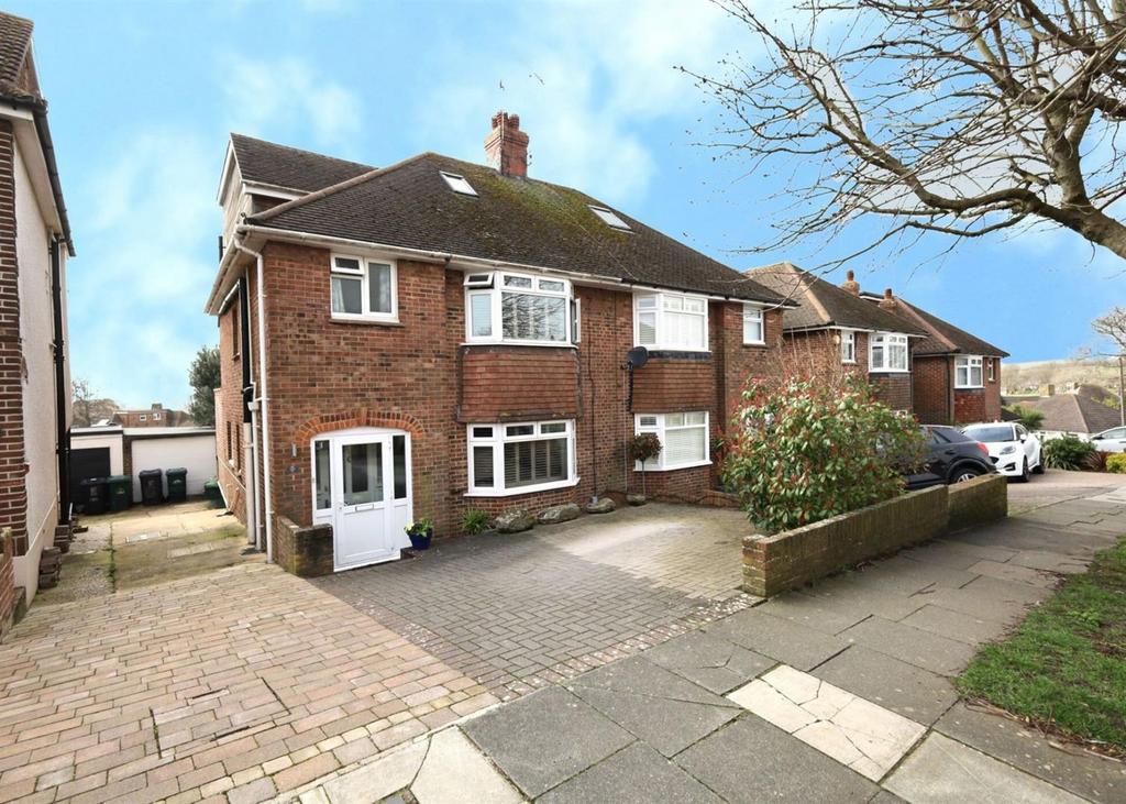 Gleton Avenue, Hove 4 bed semidetached house £600,000