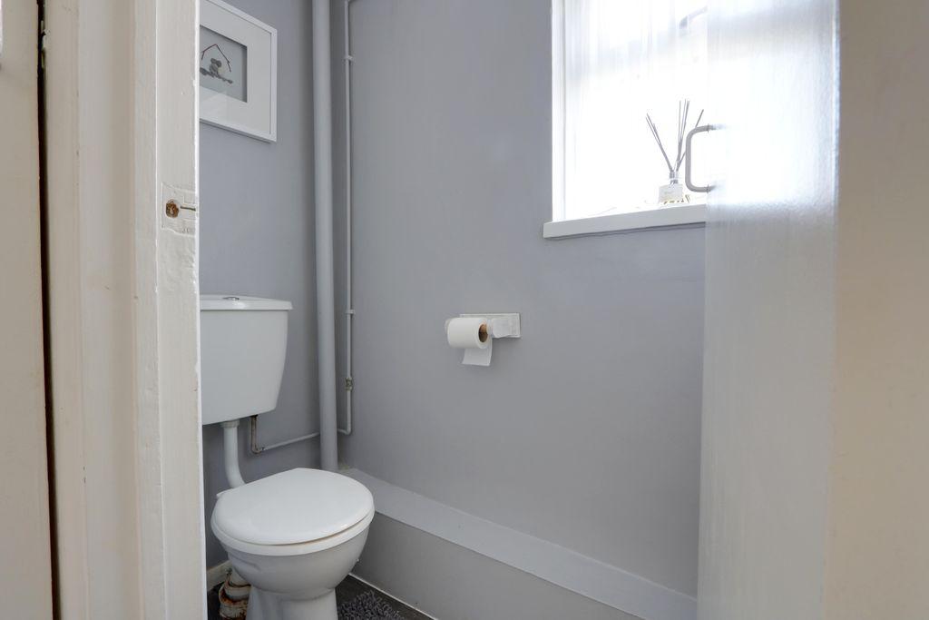 Bathroom (WC)