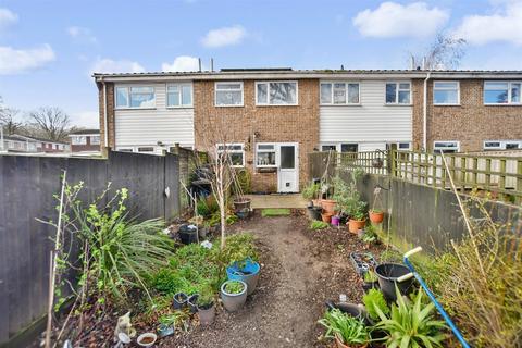 13 Wildman Close, Gillingham, ME8 9SL