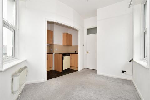 1 bedroom flat for sale, Wrotham Road, Broadstairs, Kent