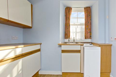 3 bedroom cottage for sale - Seaview, West End, Cove, Cockburnspath, TD13 5XD