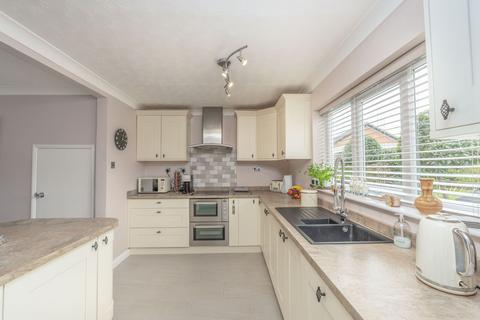 3 bedroom detached house for sale - Rectory Way, Stilton, PE7