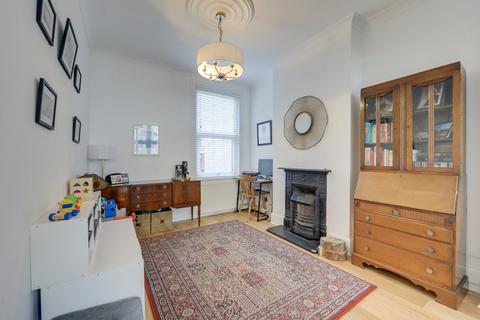 19 Springrice Road, London, SE13 6HS