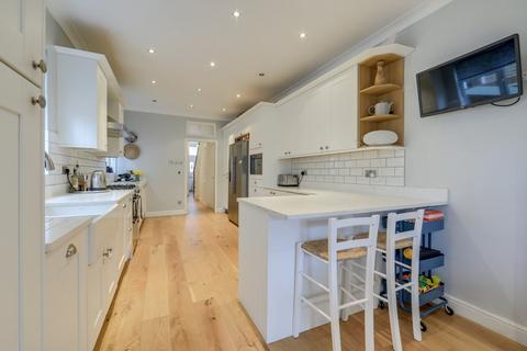 19 Springrice Road, London, SE13 6HS