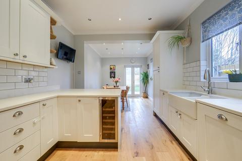 19 Springrice Road, London, SE13 6HS