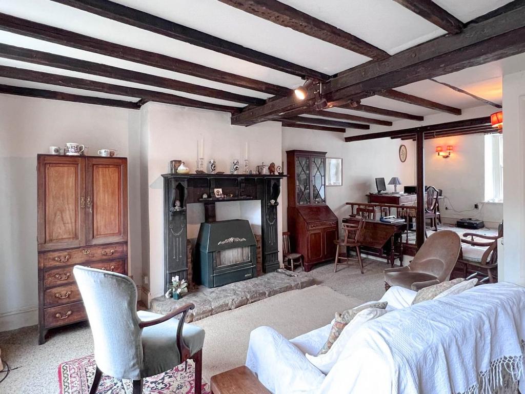 Franksbridge, Llandrindod Wells, LD1 5 bed detached house for sale £