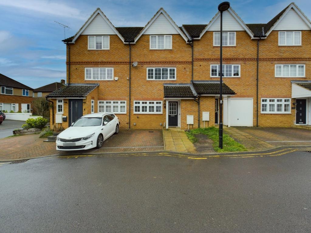 Franklins, Maple Cross, Rickmansworth, Hertfordshire, WD3 4 bed