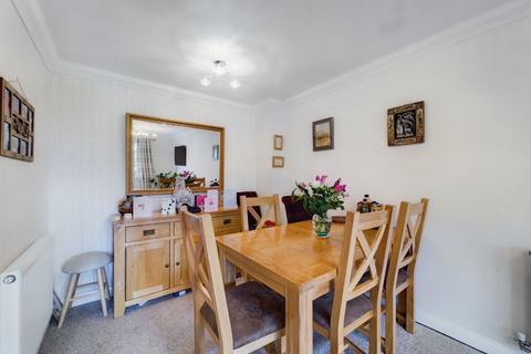 64 Franklins, Maple Cross, Rickmansworth, WD3 9SY