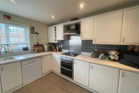 64 Franklins, Maple Cross, Rickmansworth, WD3 9SY