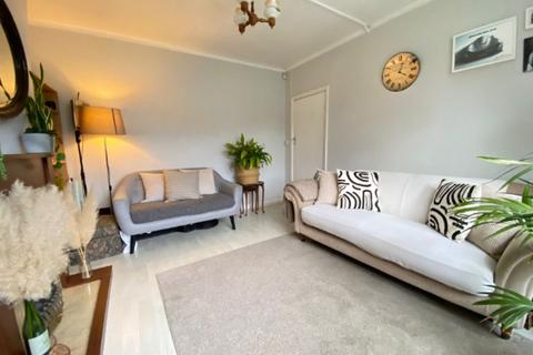 2 bedroom maisonette to rent, Orchid Road, London, N14