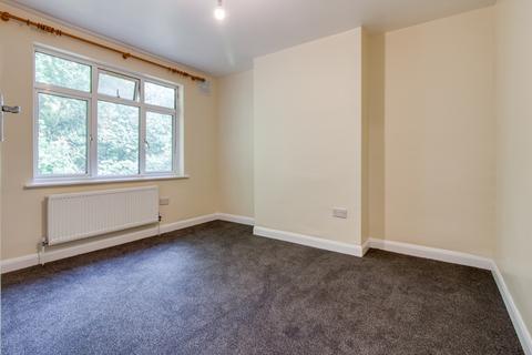 2 bedroom flat to rent, Ridgemount Close, London SE20