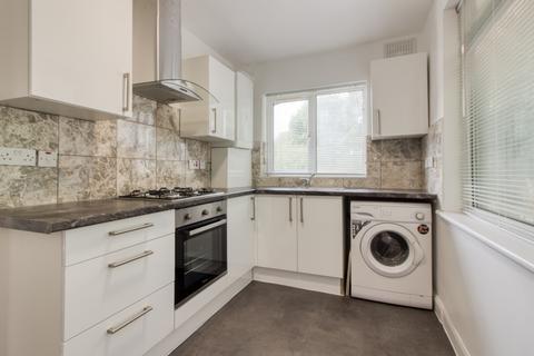 2 bedroom flat to rent, Ridgemount Close, London SE20