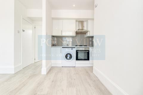 1 bedroom flat to rent, Deptford High Street, London SE8