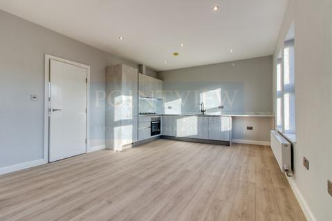 2 bedroom flat to rent, Selsdon Road, London SE27