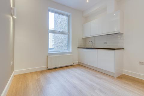 Studio to rent, Swinton Street, London WC1X