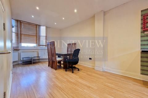 3 bedroom house to rent, Pickets Street, London SW12