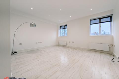 undefined, Woodthorpe Road, Ashford TW15