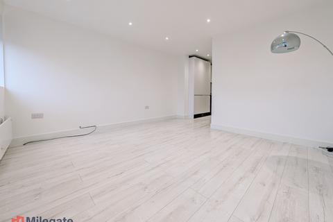 undefined, Woodthorpe Road, Ashford TW15