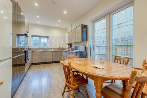 undefined, Southview Drive, Westcliff-On-Sea SS0