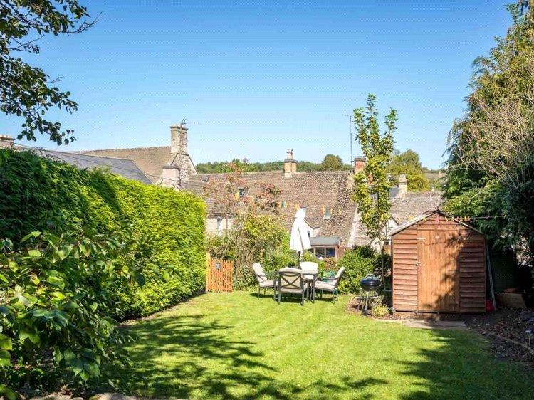 West End, Northleach, Cheltenham, Gloucestershire, GL54 2 bed terraced