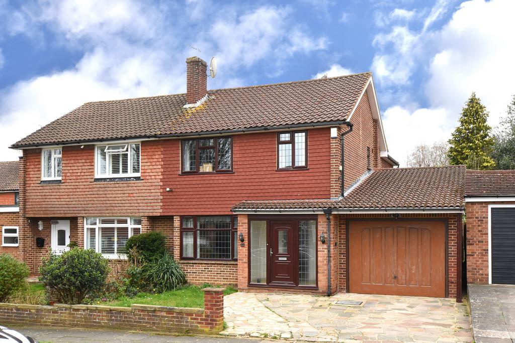 Oakley Drive Keston BR2 4 bed semidetached house for sale £750,000