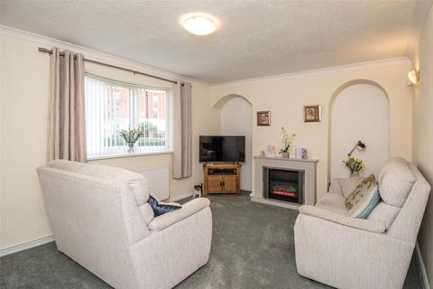 16 Burcot Avenue, Bromsgrove, B60 1AG