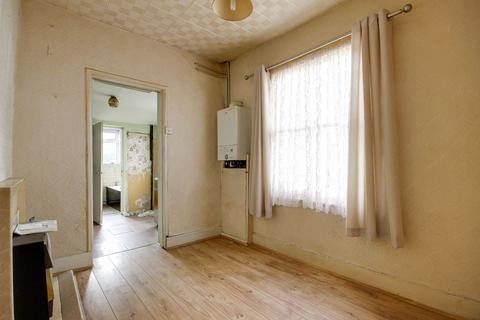 3 bedroom end of terrace house for sale - Winchester Road, London