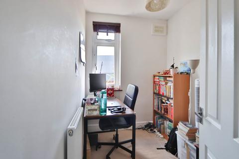 60 Albert Road, New Malden, KT3 6BS