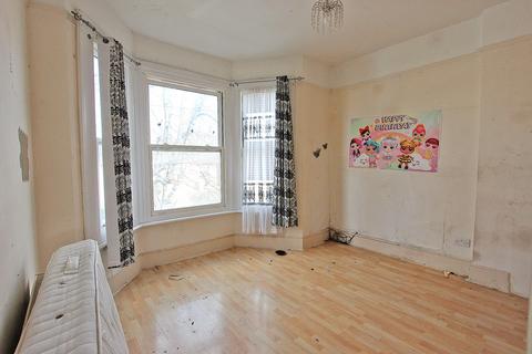 98c Windsor Road, London, E7 0RB