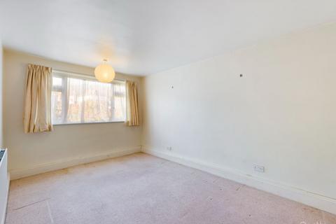 1, Greenlands Addington Road, South Croydon, CR2 8LE