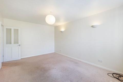 1, Greenlands Addington Road, South Croydon, CR2 8LE