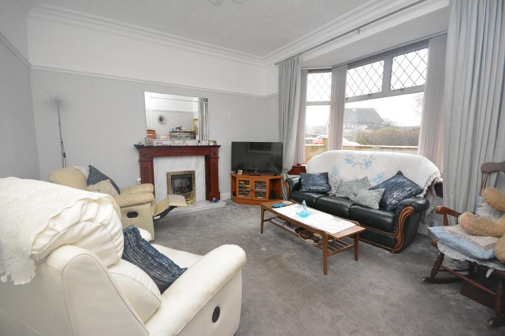 Beancross Road, Grangemouth... 3 bed detached bungalow £200,000
