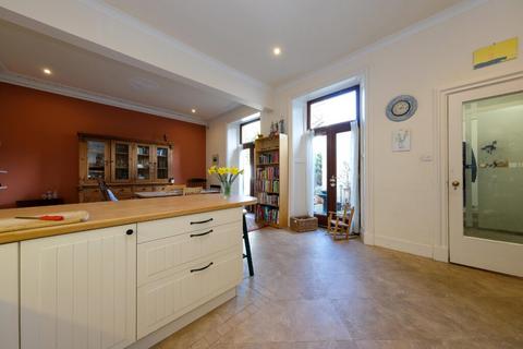 11 Brunstane Road, Edinburgh, EH15 2EZ