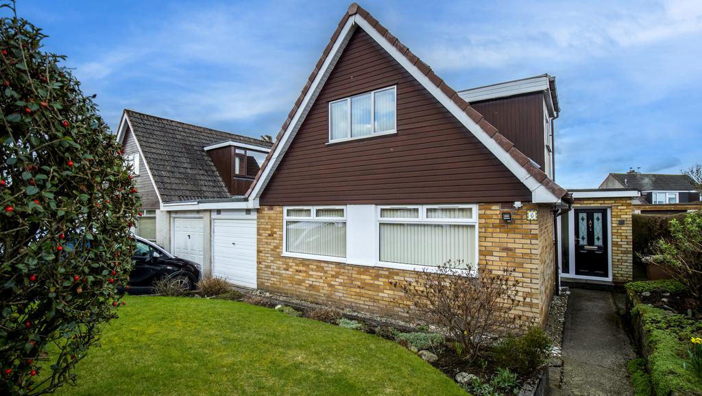 Kingston Road, Neilston G78 4 bed detached villa £245,000