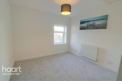 1 bedroom terraced house to rent, Magdalen Street, Colchester