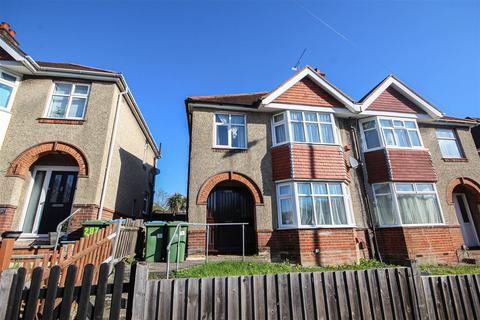 3 bedroom semi-detached house to rent, Burgess Road, Southampton